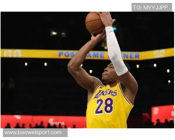 湖人新秀蒂耶罗首战表现平平黄蜂34号秀闪耀全场贡献13分7板