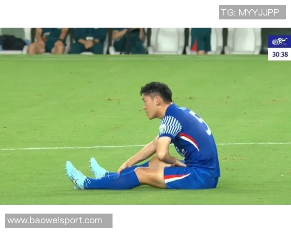申花遭广岛逆袭朱辰杰失位致荒木隼人头球破门球队陷入困境