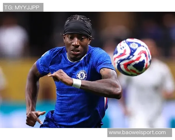 马竞因球迷种族歧视和投掷杂物被欧足联罚款四万欧元