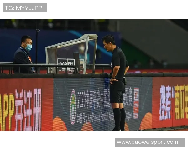 新赛季中超裁判员队伍大换血十名裁判和助理裁判正式退役