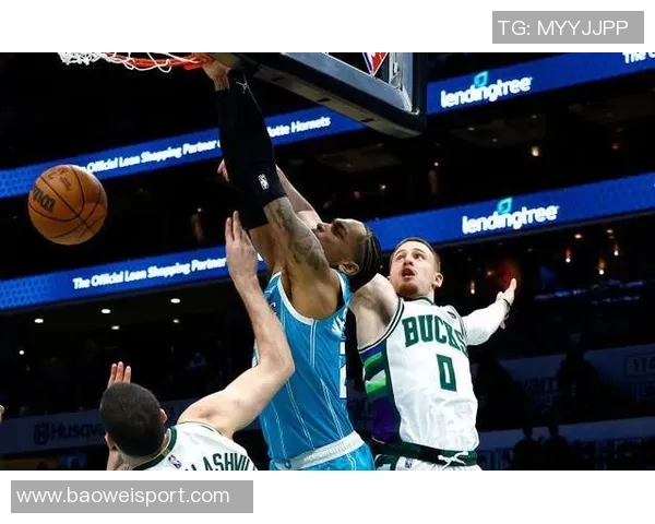 梅尔顿底角踩线投篮得手勇士奋起直追缩小分差至三分